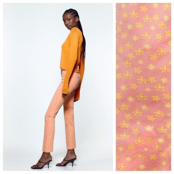 NWT. Zara Pink/Yellow Floral Print Flared Cropped Jeans. Size 4. - Picture 3 of 11